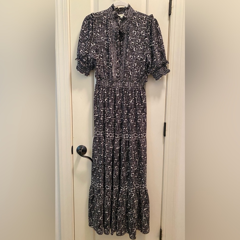 Max Studio Black & ivory maxi dress ruffle neck & puff sleeves w stretch waist